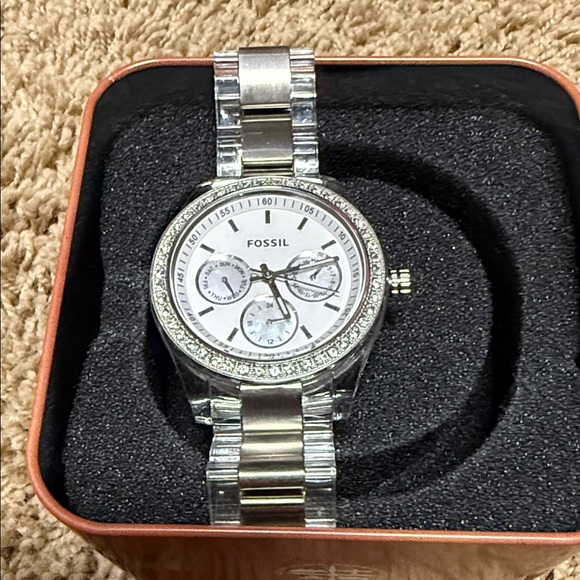 Fossil Women's Silver and White Crystal Watch - Picture 1 of 2